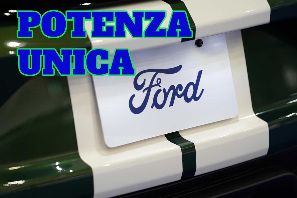 Ford Focus ST potenza nuovo modello auto da corsa
