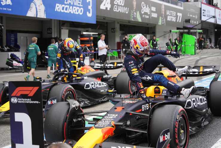 Max Verstappen saluta il suo amico