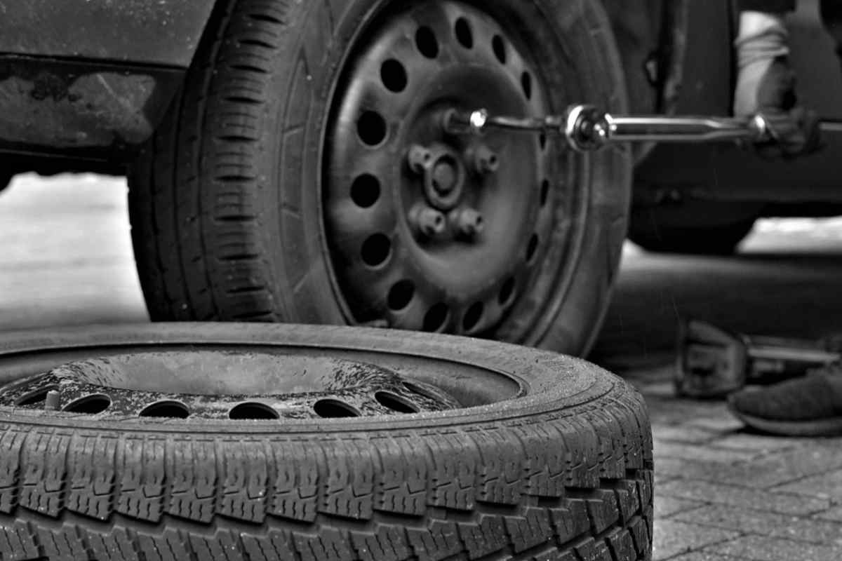 Cambio pneumatici auto invernali multa