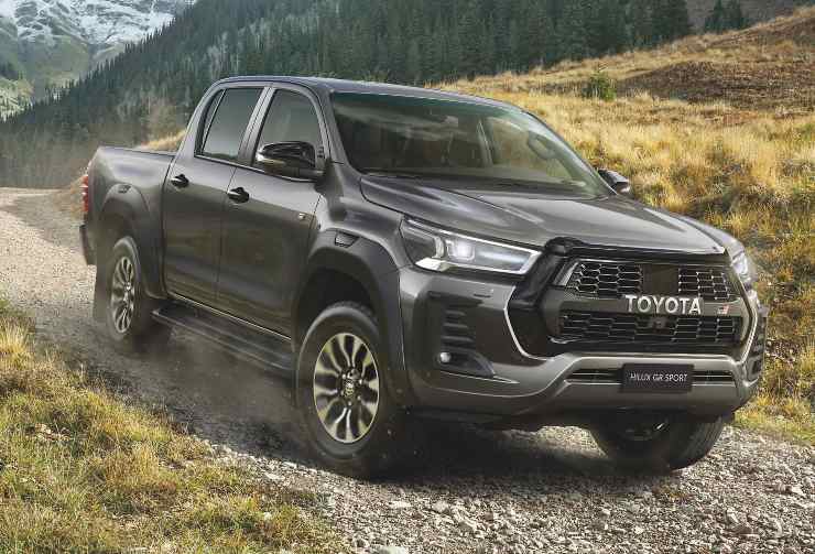 Toyota Hilux caratteristiche restyling pickup