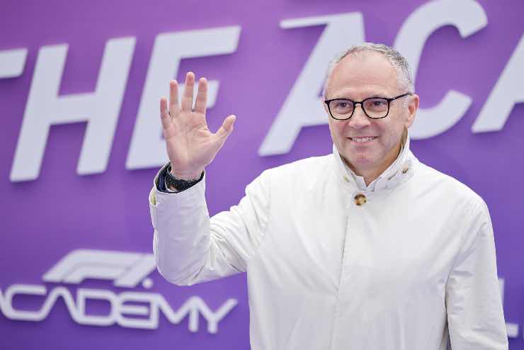 Stefano Domenicali motori V8 ibridi e benzine sostenibili