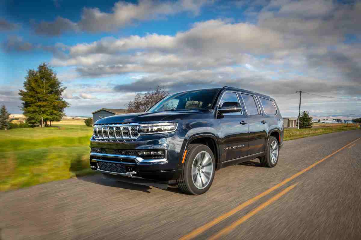 Jeep Grand Wagoneer