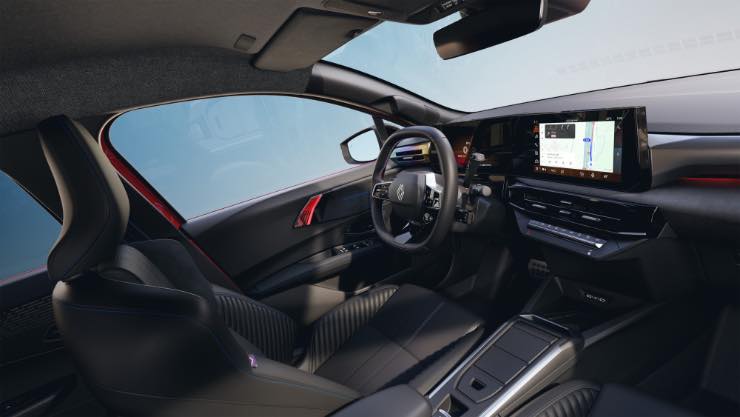 Renault Clio tutto sull'abitacolo