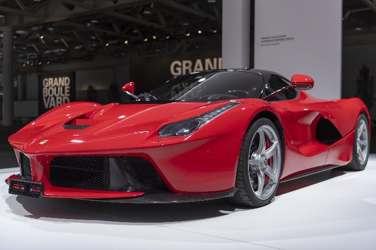 Ferrari LaFerrari la prima ibrida
