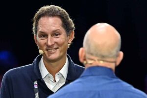 La verità sulle vendite di John Elkann
