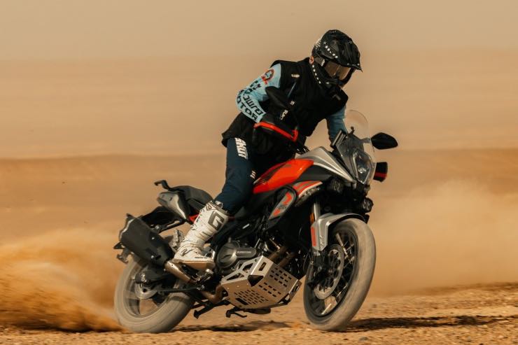 Moto crossover QJ Motor SRT 600 S