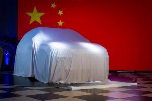 Dalla Cina il SUV che non si ferma mai: addio rifornimento, con un "pieno" fa 1.400 km