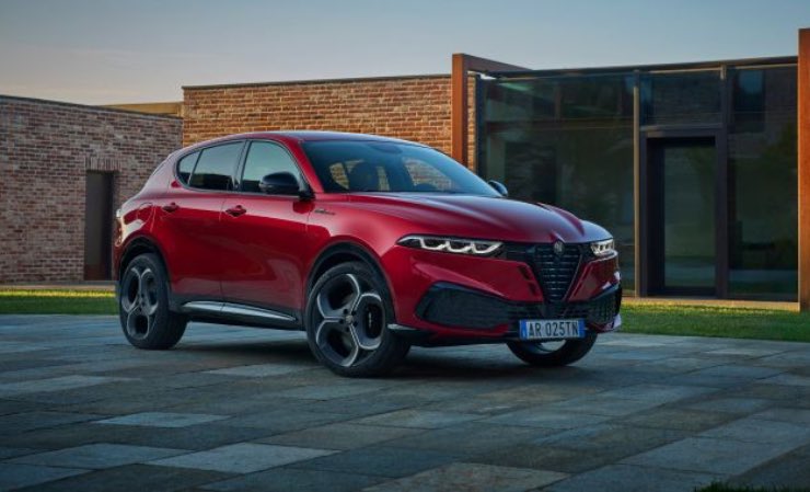 Alfa Romeo Tonale lunga come la Stelvio