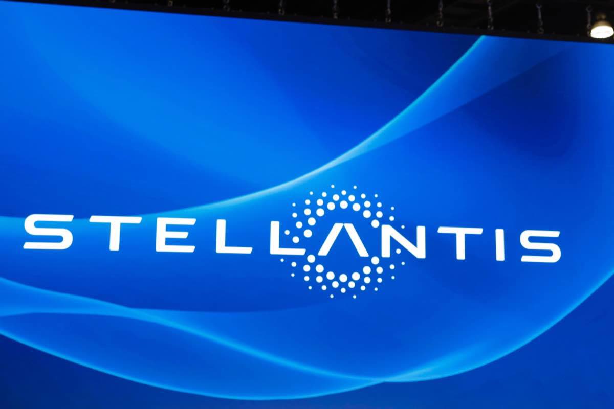 Stellantis affronto dell'ex boss
