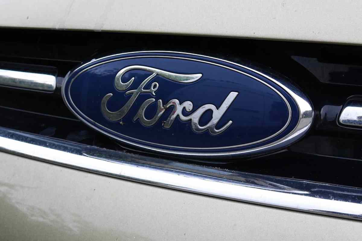 Il Ford più “cattivo” di sempre: pronto all’off-road con oltre 900 CV, può affrontare qualsiasi cosa