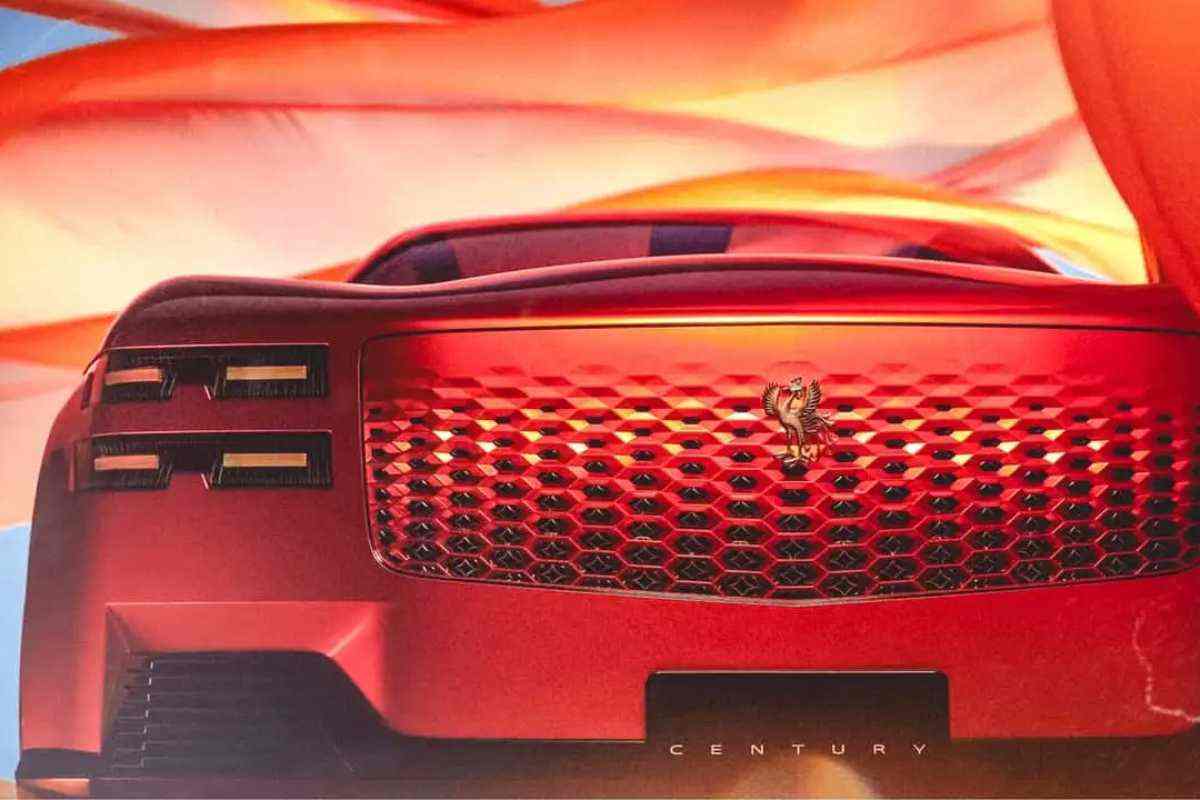 La berlina di lusso Century