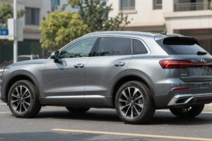 EMC Quattro: SUV cinese economico e ben equipaggiato